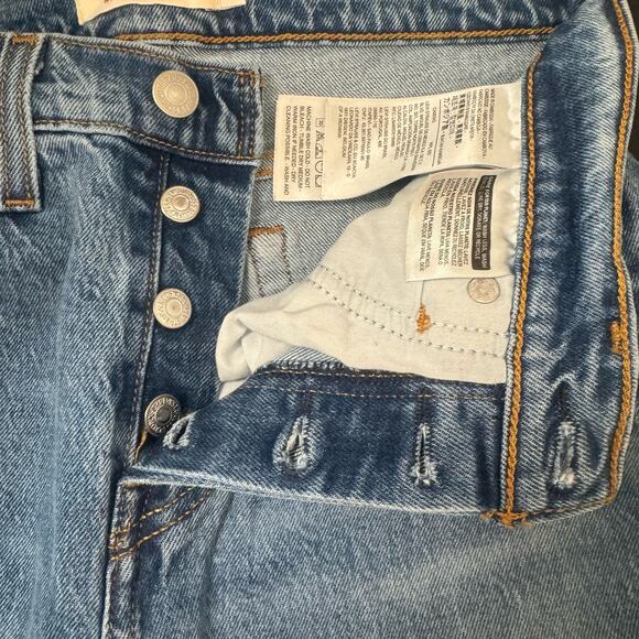 Levi's Womens Jeans Wedgie Straight Button Fly 25 x 26 Cropped Cotton Blend - Picture 8 of 11